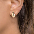 Stud earrings 9k Yellow Gold