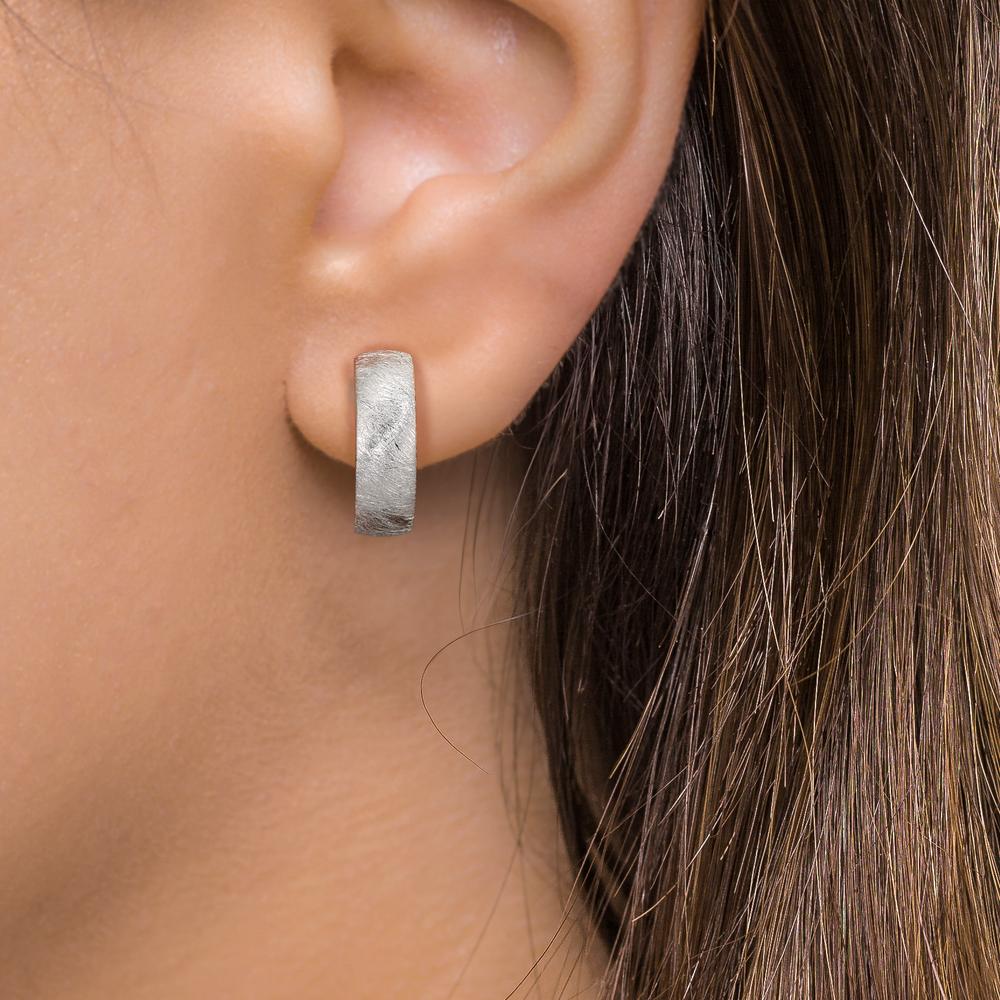 Hinged hoop Silver