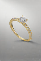 Solitaire ring 18k Yellow Gold Diamond 0.47 ct, brilliant, w-si, Diamond 0.18 ct, 18 Stones, brilliant, w-si